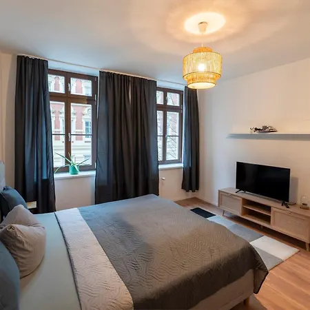 Md-1 Heidestrasse-zentrumsnah-2 Schlafzimmer-voll Ausgestattet * Magdeburg